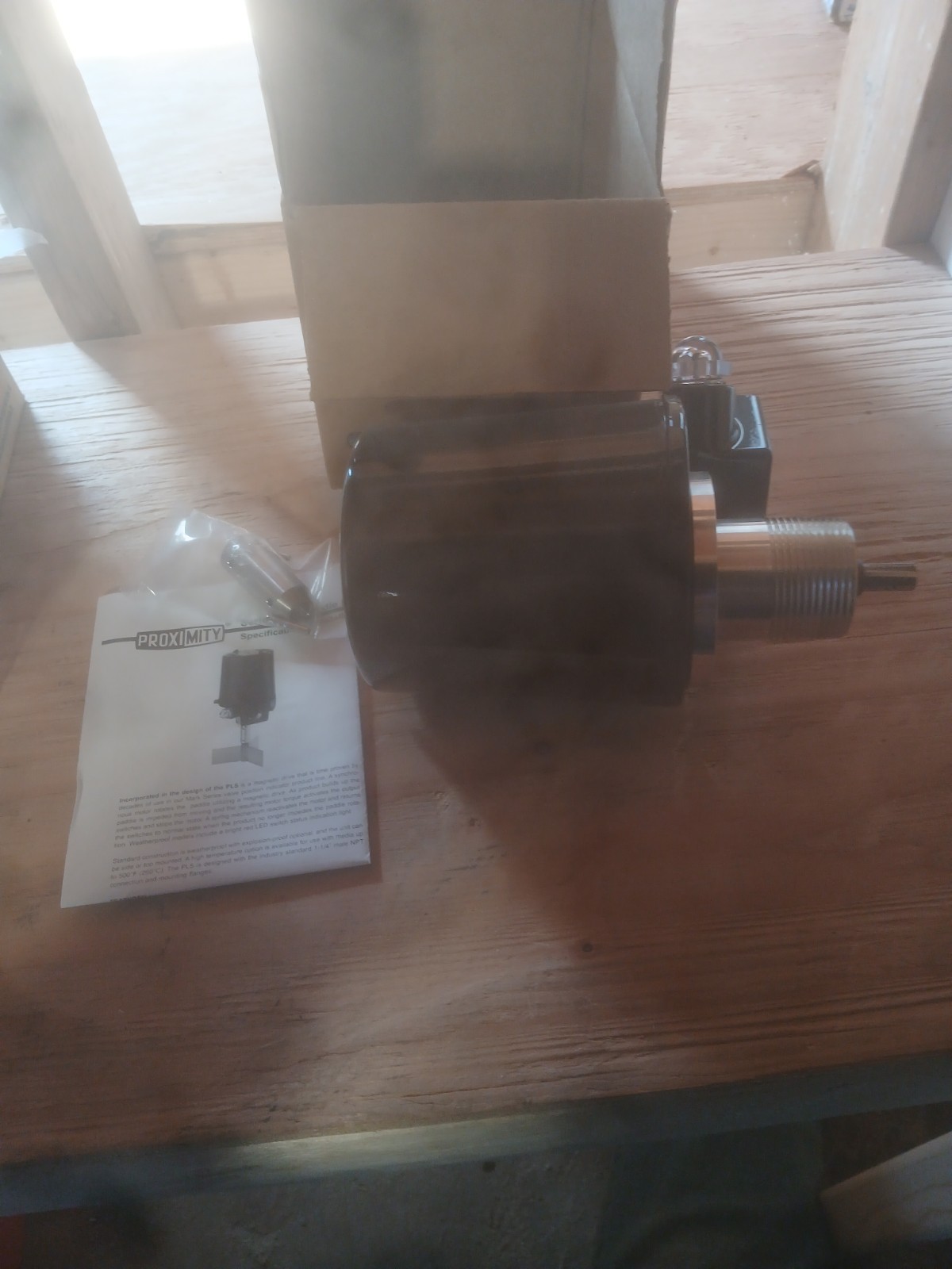 New PROXIMITY PLS-W-S-1-0-0-0-0 Level Switch,Paddle 2HMD1 126300-0