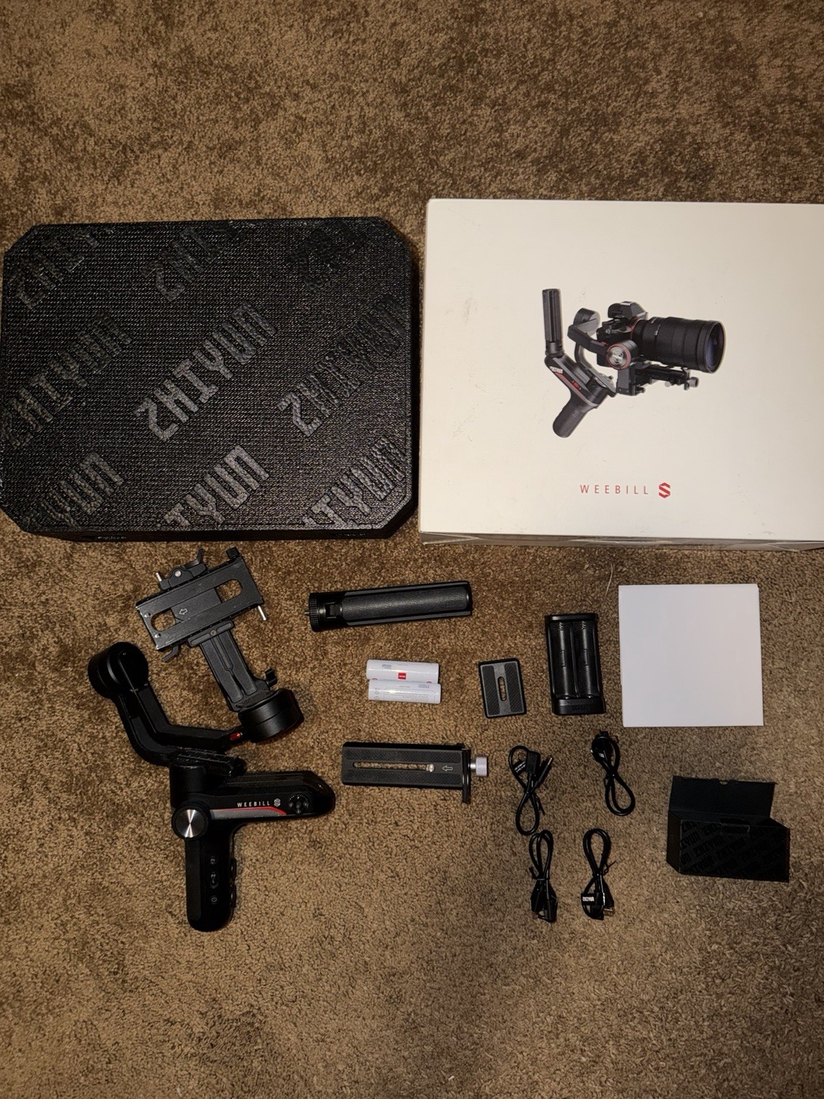 Zhiyun Weebill S 3-Axis Gimbal Turns On Broken axis For Parts Incomplete