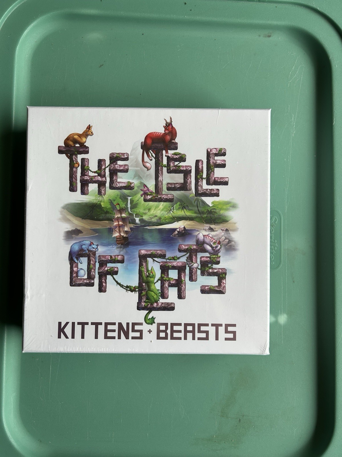 THE ISLE OF CATS: KITTENS + BEASTS EXPANSION SET.