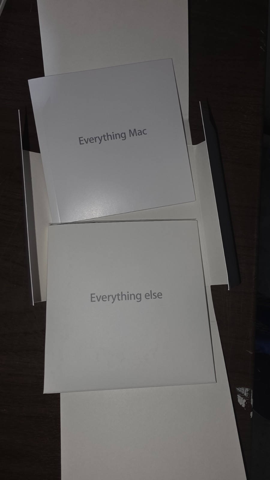 Mac Computers OS X Install Disc 1 & 2 10.5.4 2008 Model 3A152 with manuals