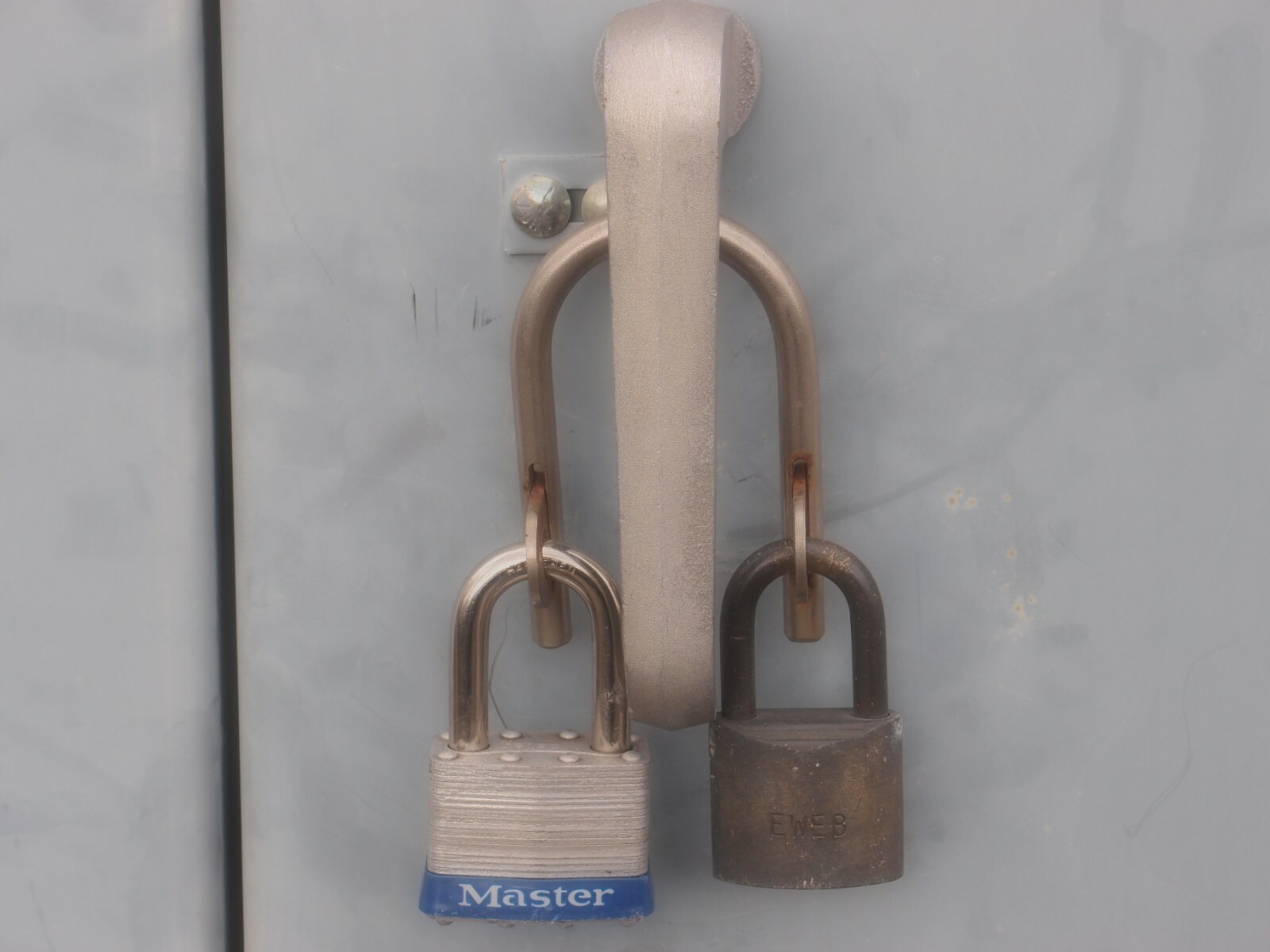 GM P2002, Multiple Padlock Locking Device - Shared Access - Dual Hasp A1
