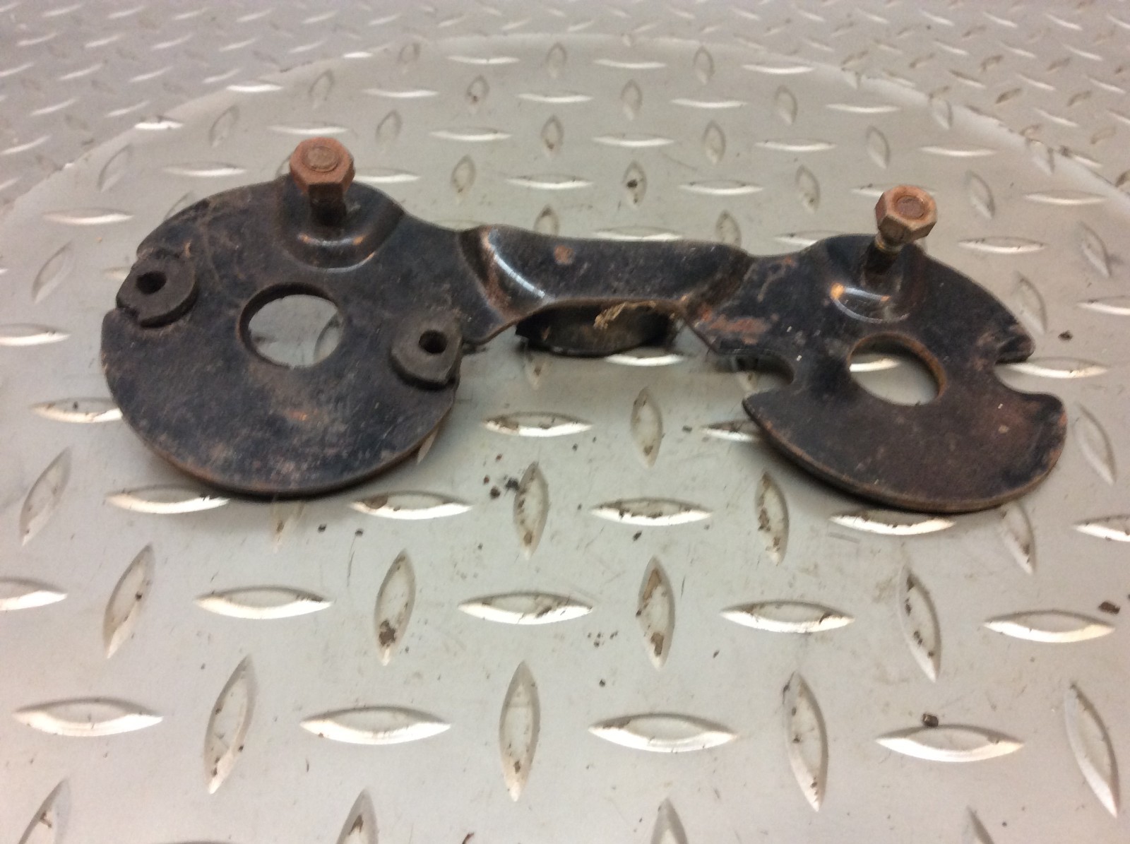 1972 72 Yamaha DS7 250 Gauge Mount Bracket Support Bent