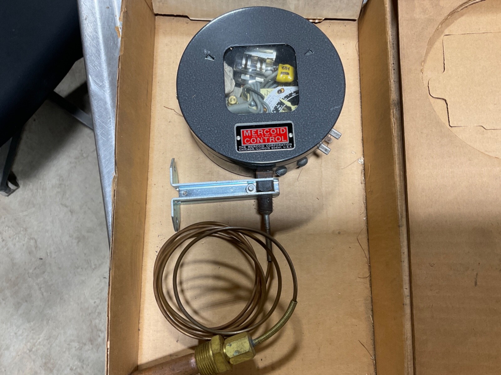 Mercoid Control DA 35-127. RG7A 200-300 Temperature Control Switch NEW