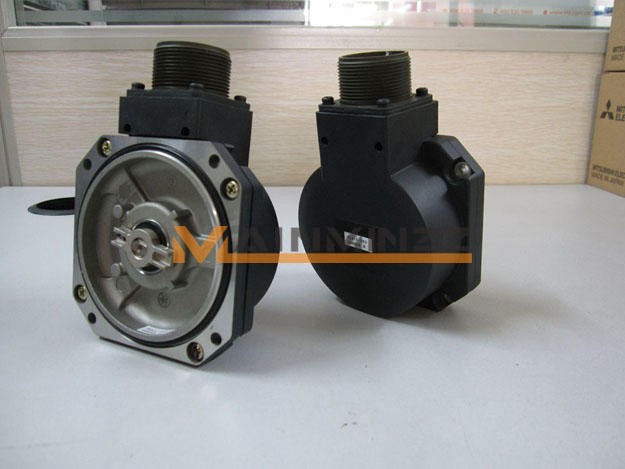 1PCS New Mitsubishi OSA17-020 OSA17020 servo encoder