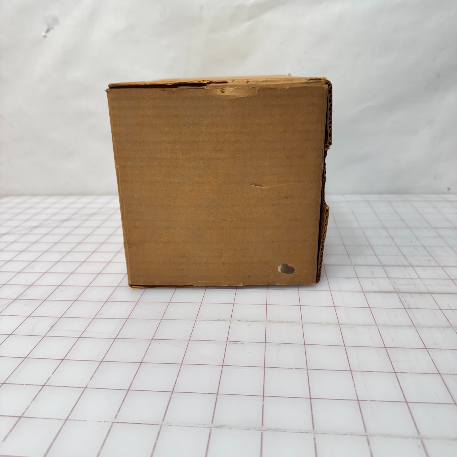 Pyrex Box Only Rare Find for a Upper Bowl UWA - 8