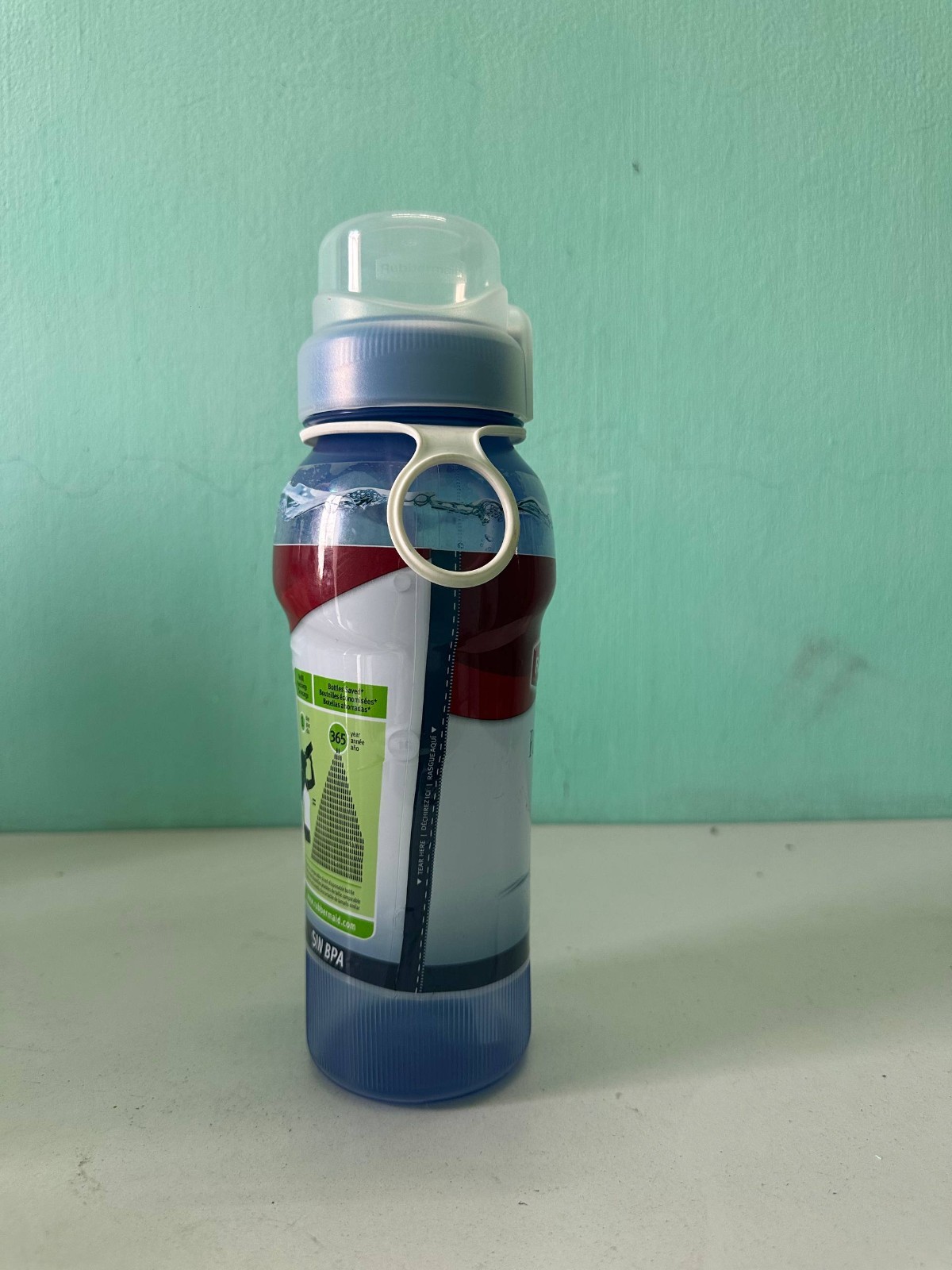 Rubbermaid 32 oz Marine Sip Bottle With Straw