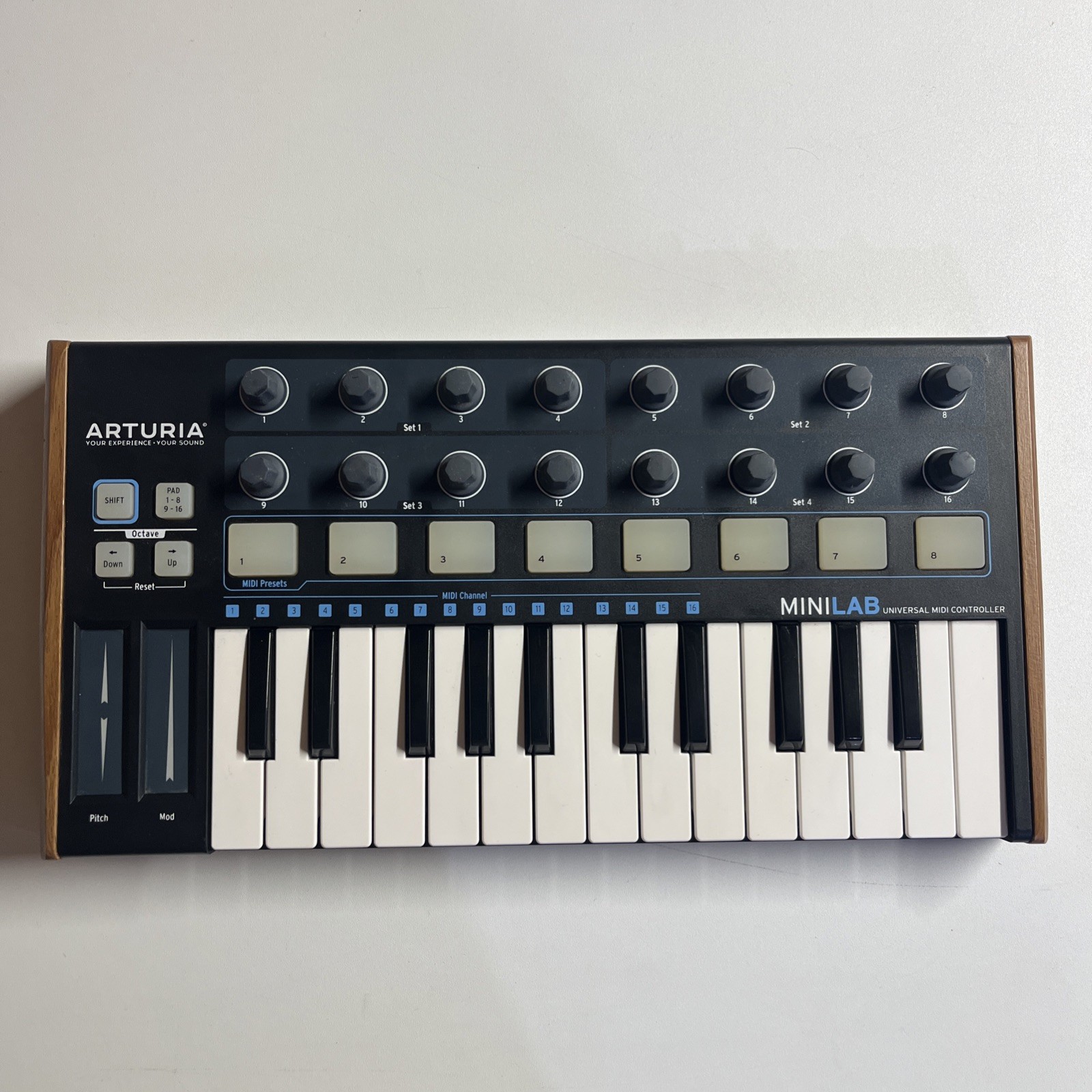 Arturia MiniLab 25 Key Note Universal Midi Keyboard Synth Controller Untested