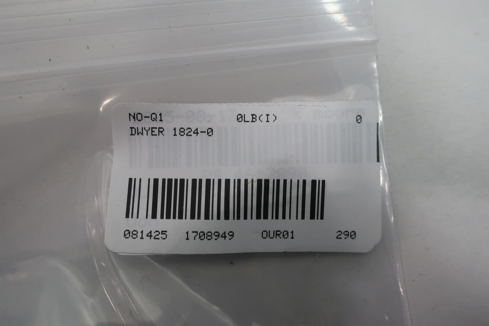 Dwyer 1824-0 Pressure Switch