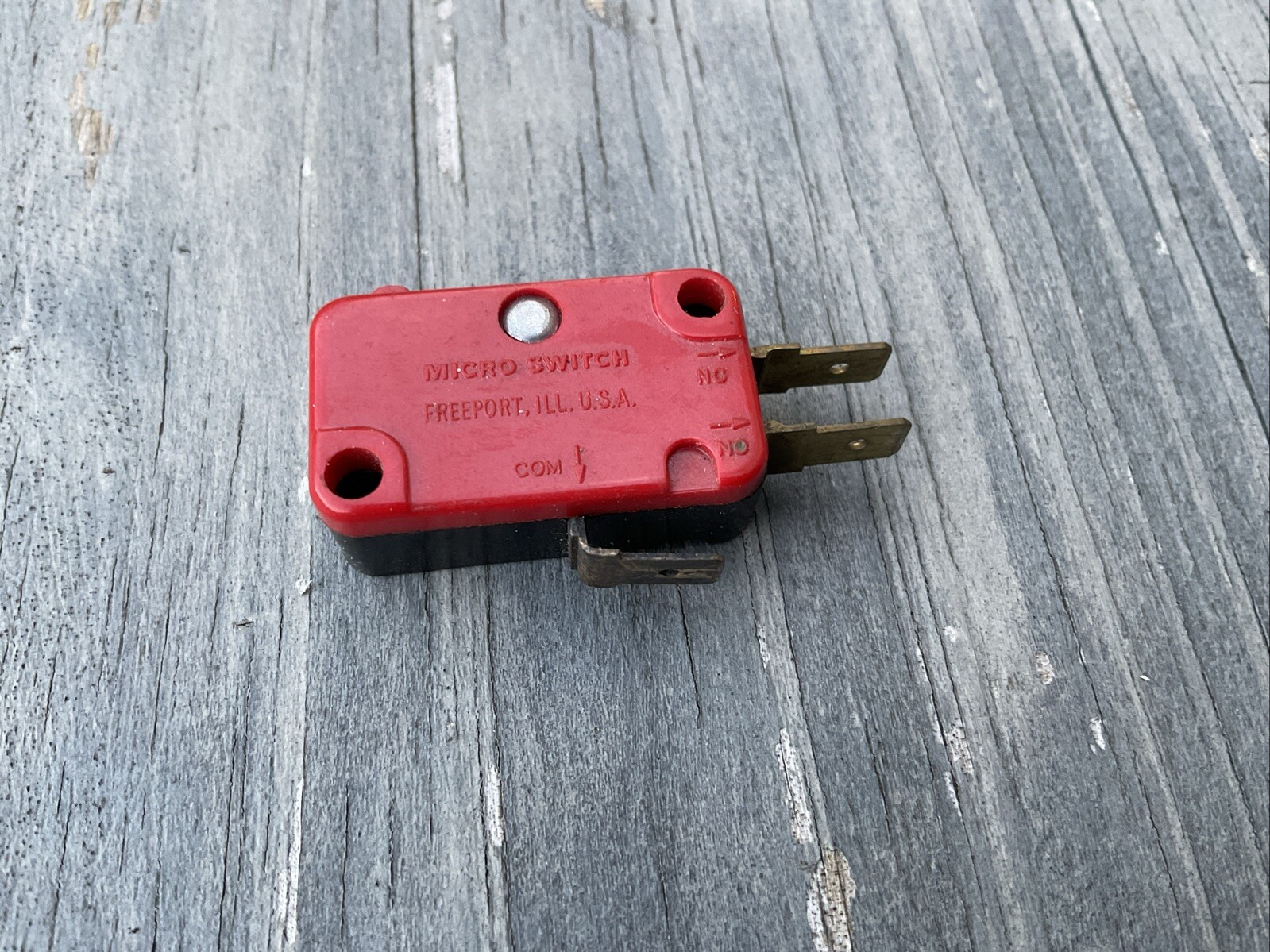 Micro Switch V3-181-D8 Switch Microswitch NOS