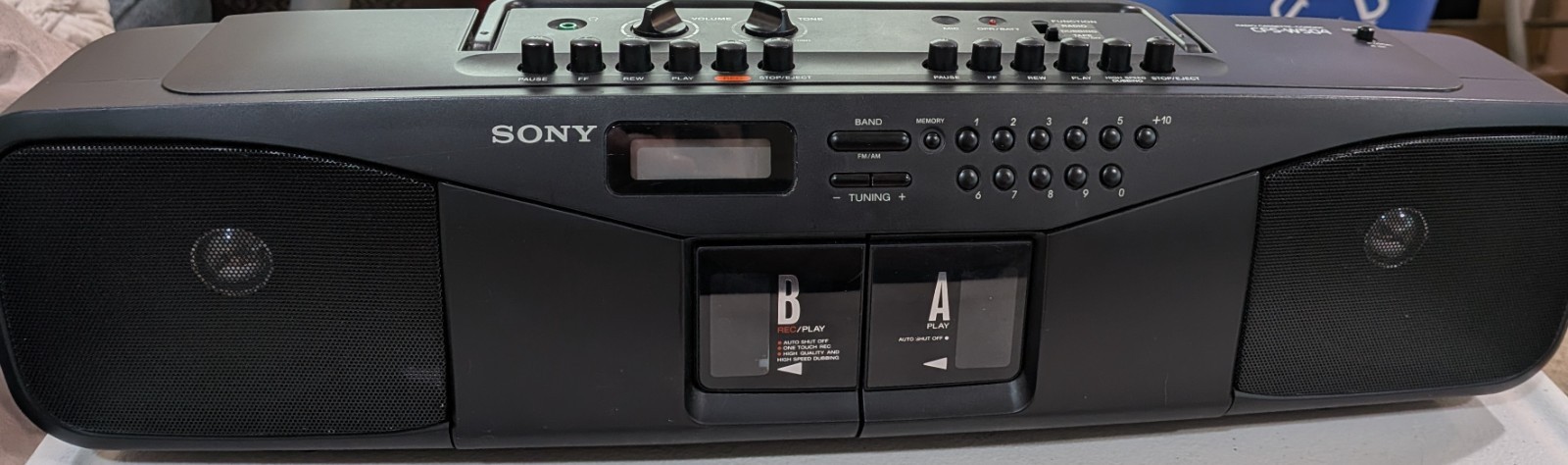 Sony CFS-W504 AM/FM Radio Double Cassette Player- Works-See description