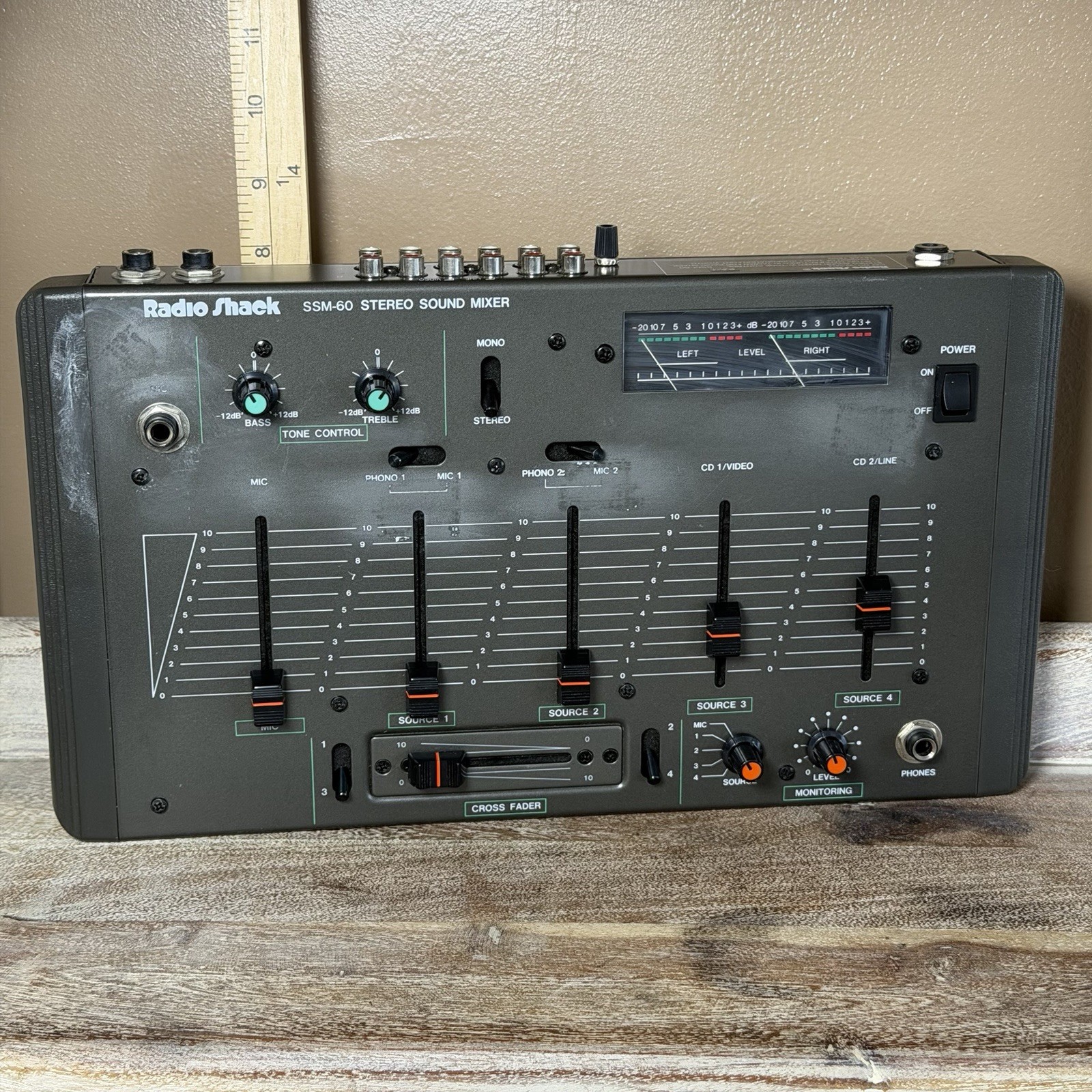 Vintage Radio Shack SSM-60 Stereo Sound Mixer DJ Console Tandy 32-1214 Untested