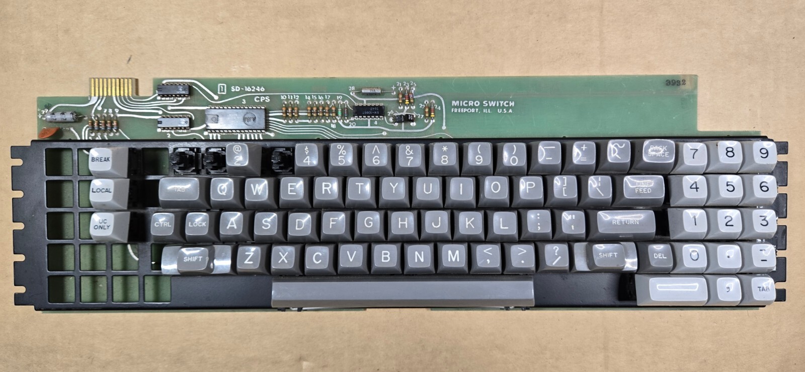 Vintage Micro Switch Keyboard 75SD12-1 / 23725-02 Missing 3 Keys - Untested