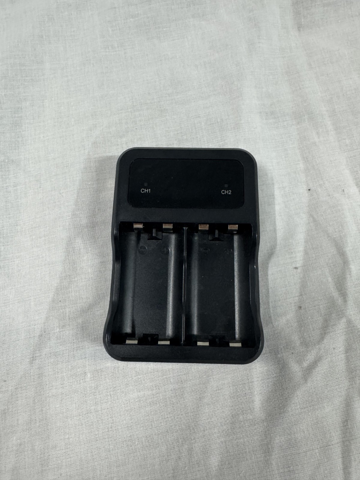 Dual Channel Charger for Xbox One KB-N2 Built In USB Cable- Fits 2 Batteries