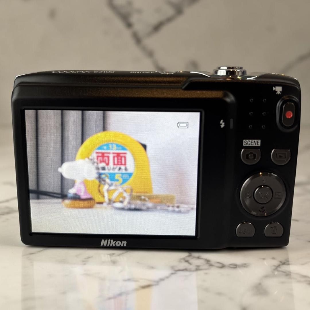 Nikon COOLPIX S3100 Purple Compact Digital Camera Tested Working Japan