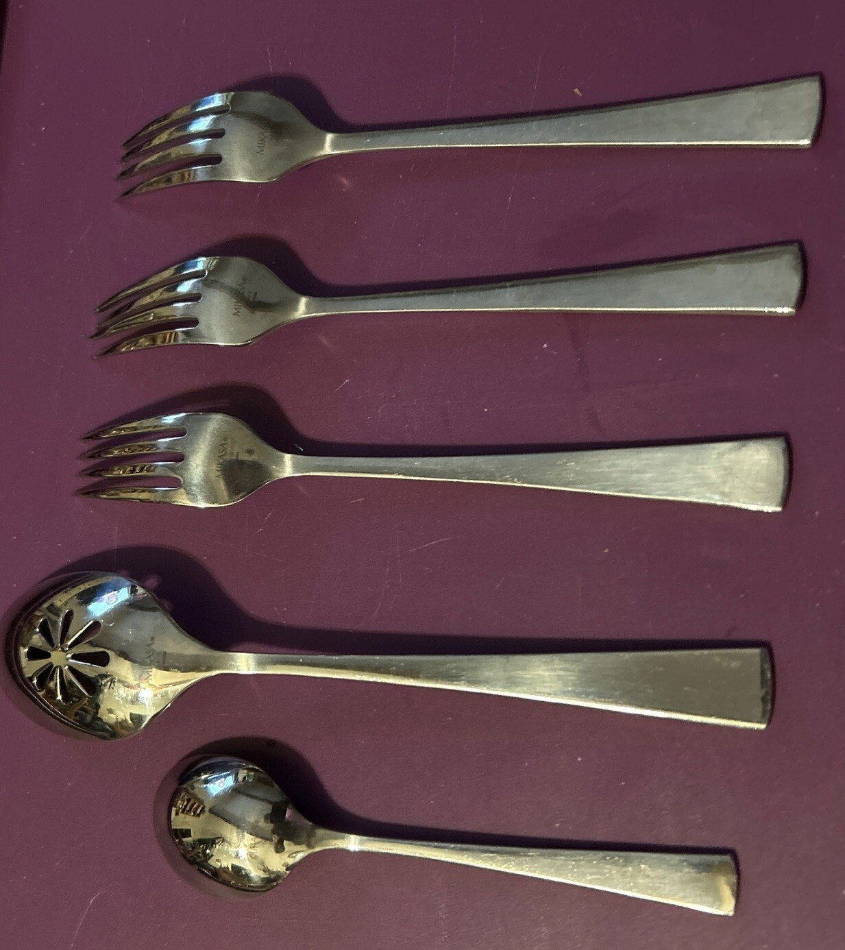 5 Pc Mikasa LUCIA Stainless Flatware Glossy Flat Tip Dinner Fork Pierced Spoon