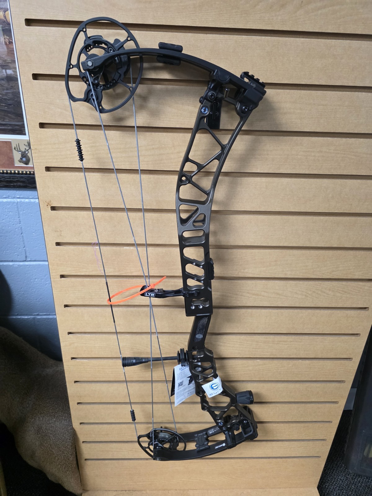 Elite Exalt 35 Midnight Copper 70lb Rh