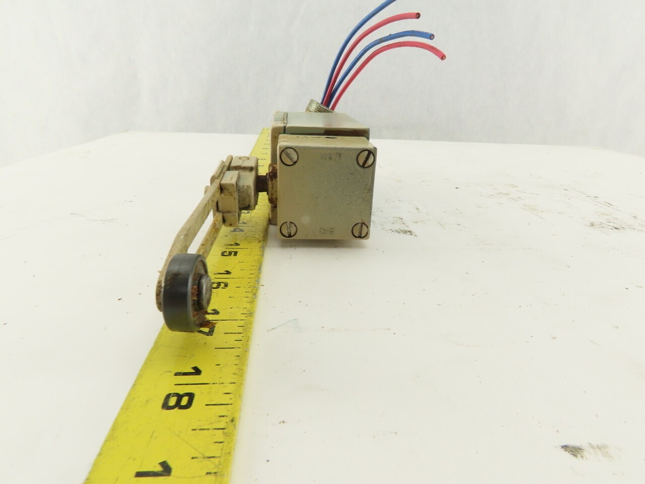Honeywell LSA4L 600VAC 10A Cam Roller Rocker Micro Limit Switch