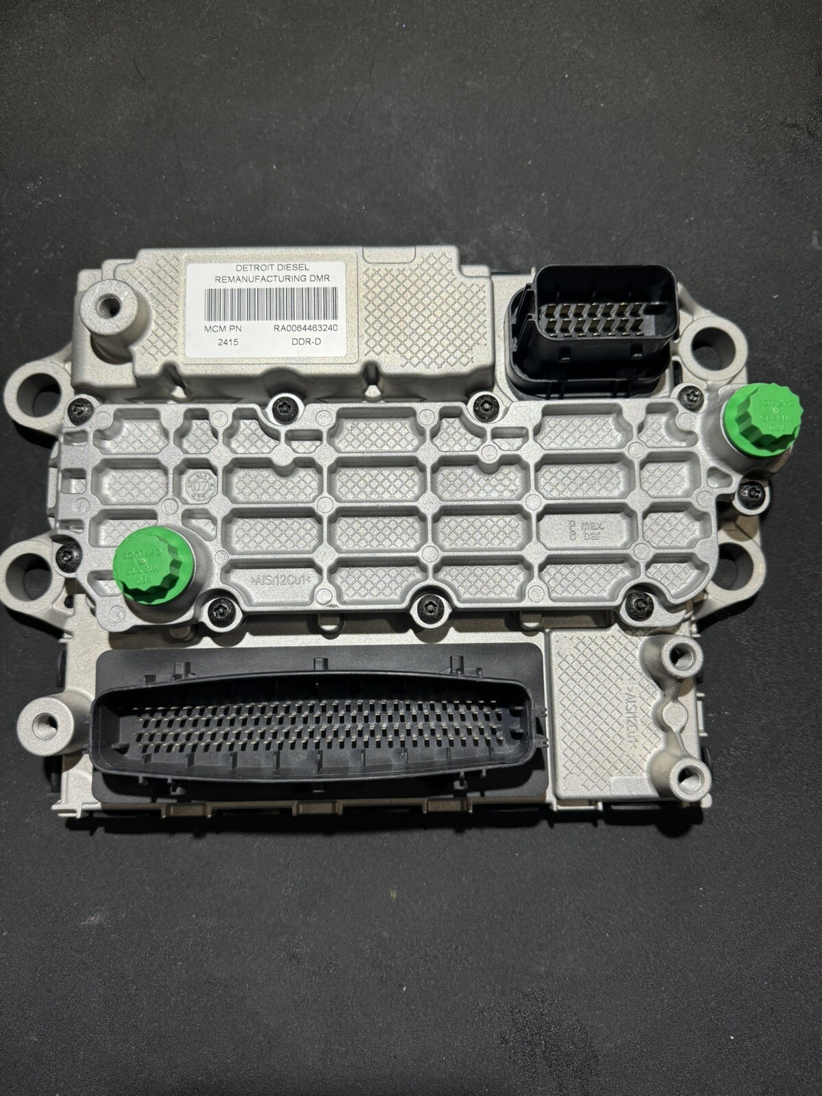 Detroit Diesel  OEM —RA0064463240 Engine Control Module (Ecm)  EPA 07 Engines