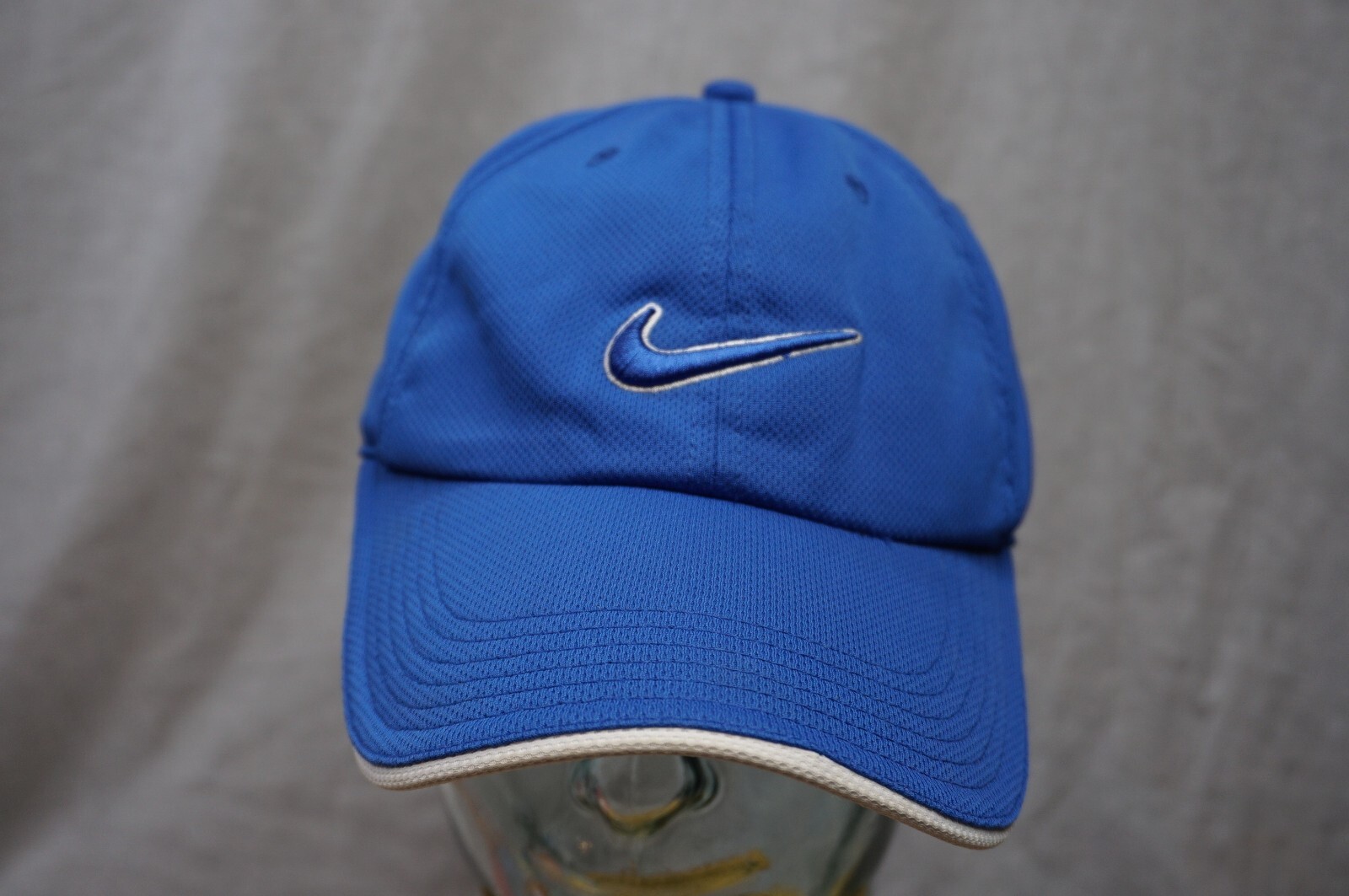 NikeGolf  Golf Hat, Cap adjustable Blue  Vented embroidered logo blue hook loop