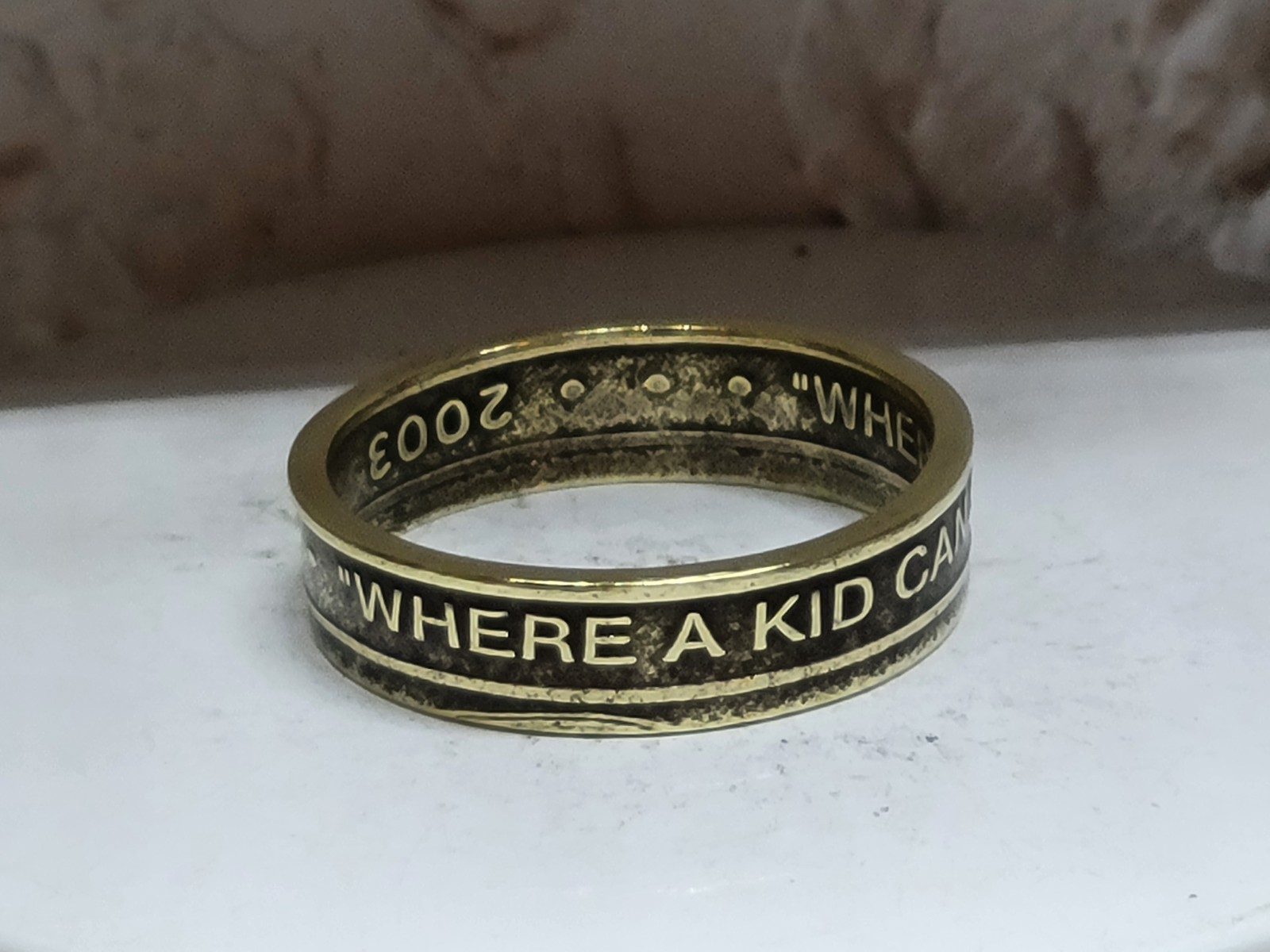 CHUCK e CHEESE - 2003 - Size 12    Token Coin Ring