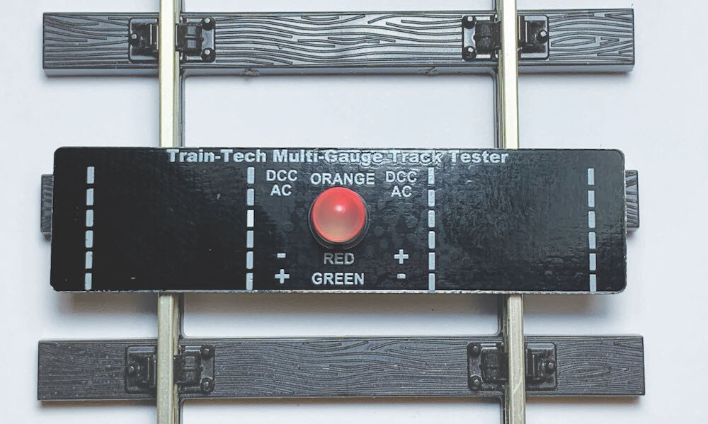 Train-Tech TT10 LED Multi Gauge Track Tester DCC/DC - H0/00/0/G Scales DSAPos