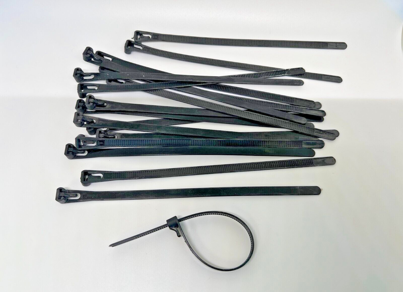 20 PCS 8'' Black Reusable Cable Tie, Wire Zip Tie, Heavy Duty,  CT-8''-BLK-R(L1)