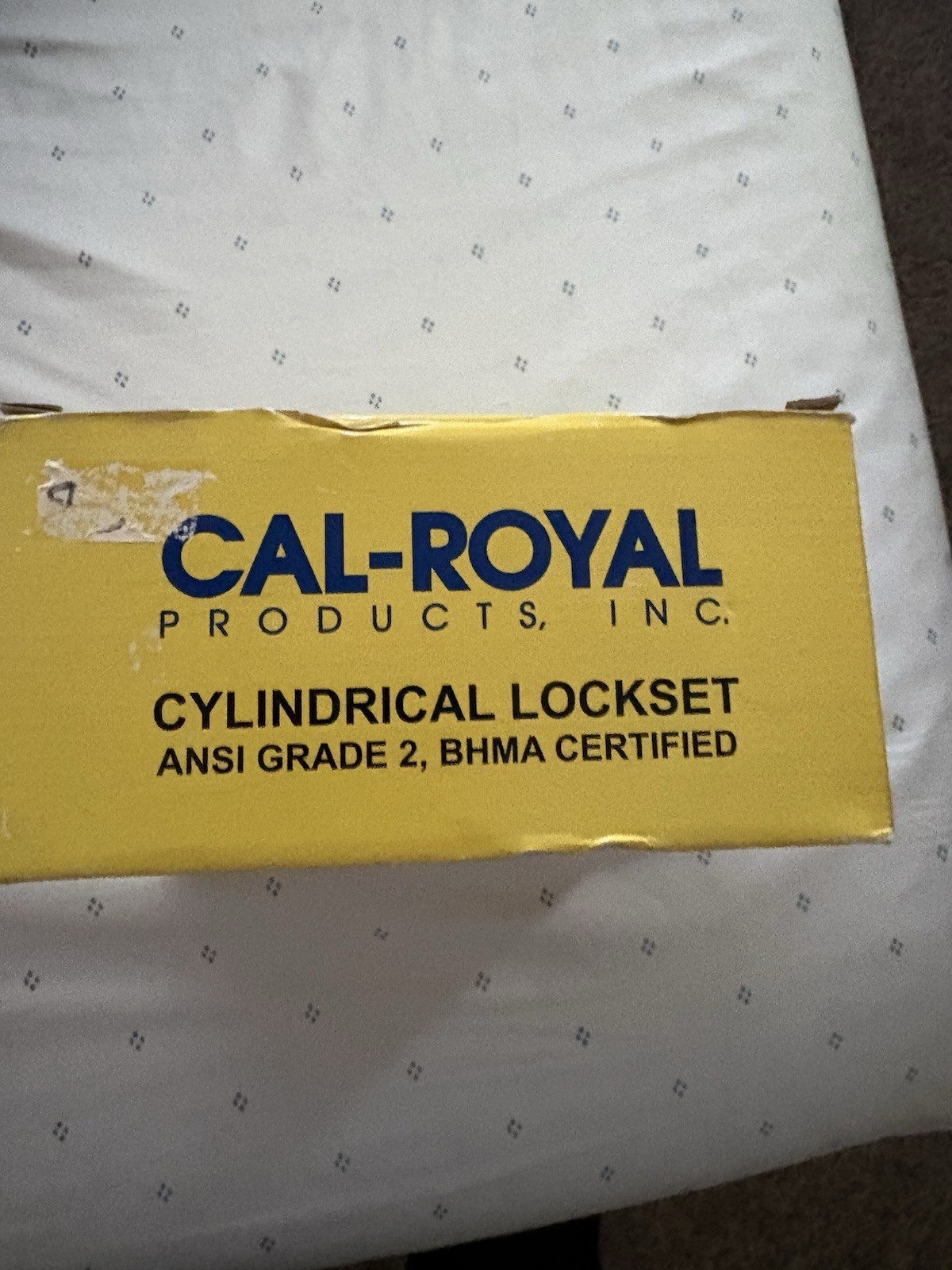 cal royal Cylindrical Locket