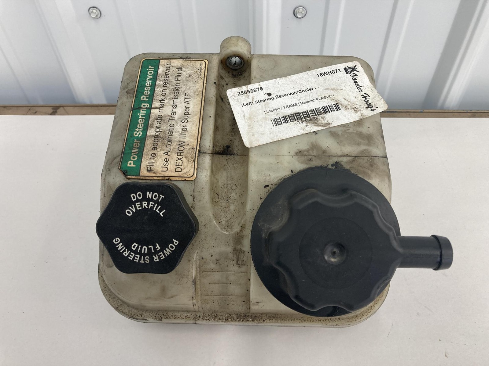Freightliner CASCADIA Left/Driver Power Steering Reservoir - Used