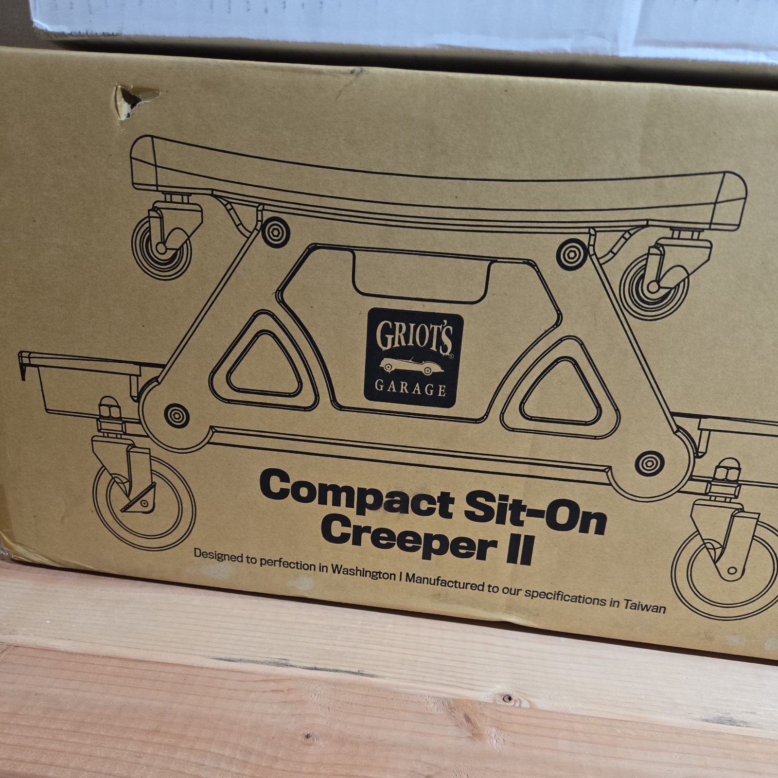 Griot's Compact Sit-On Creeper II with Cushion and Holders