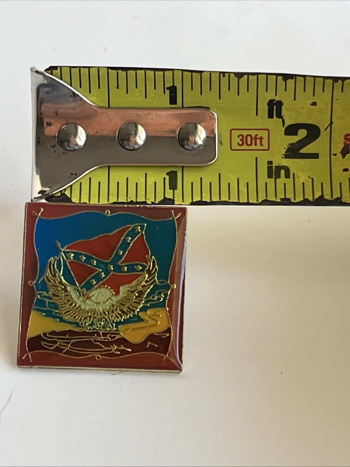 Country Side Eagle under the Flag Pin Lapel Jacket Hat Pin