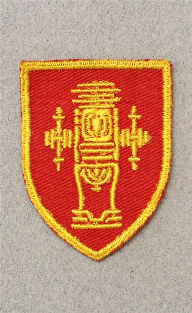 Army patch 5724: Field Artillery School - 1950/60's on twill