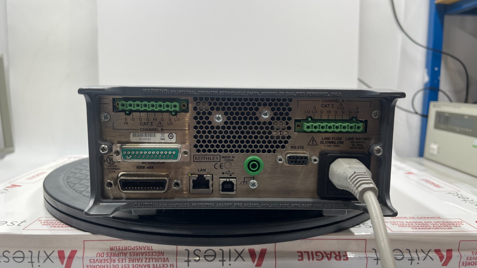 KEITHLEY - 2614B