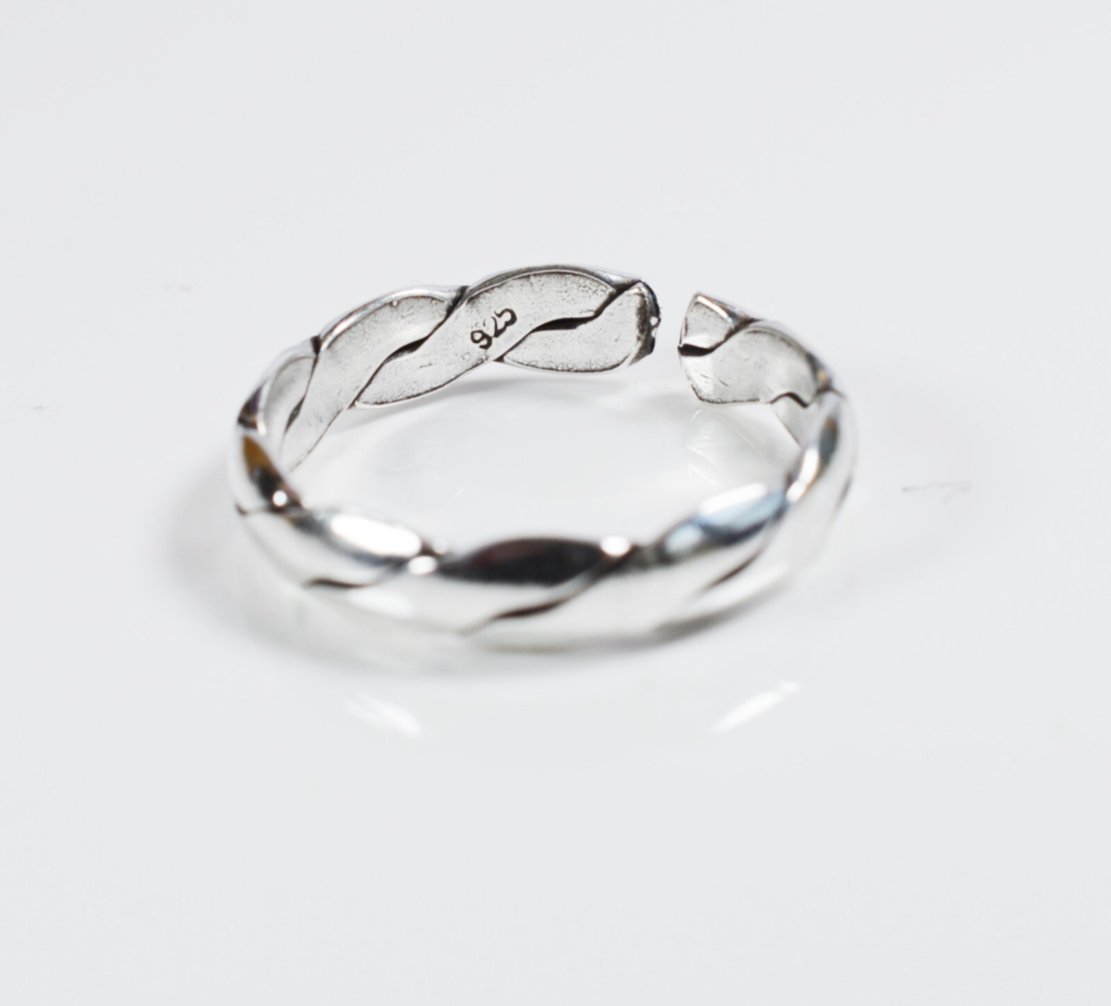 Sterling Silver 925 Adjustable Weaved Toe Ring !! New !!