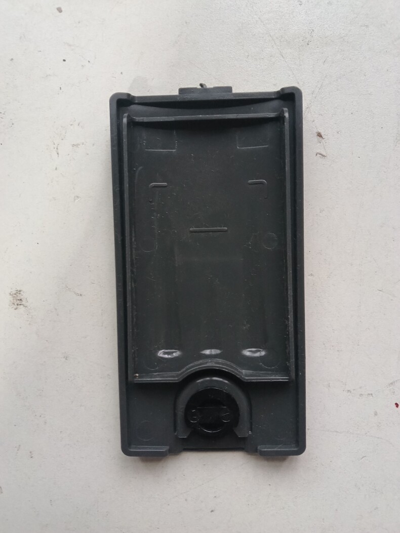 1PC Fluke 381 Battery Lid Complete Function Test Repair Accessory