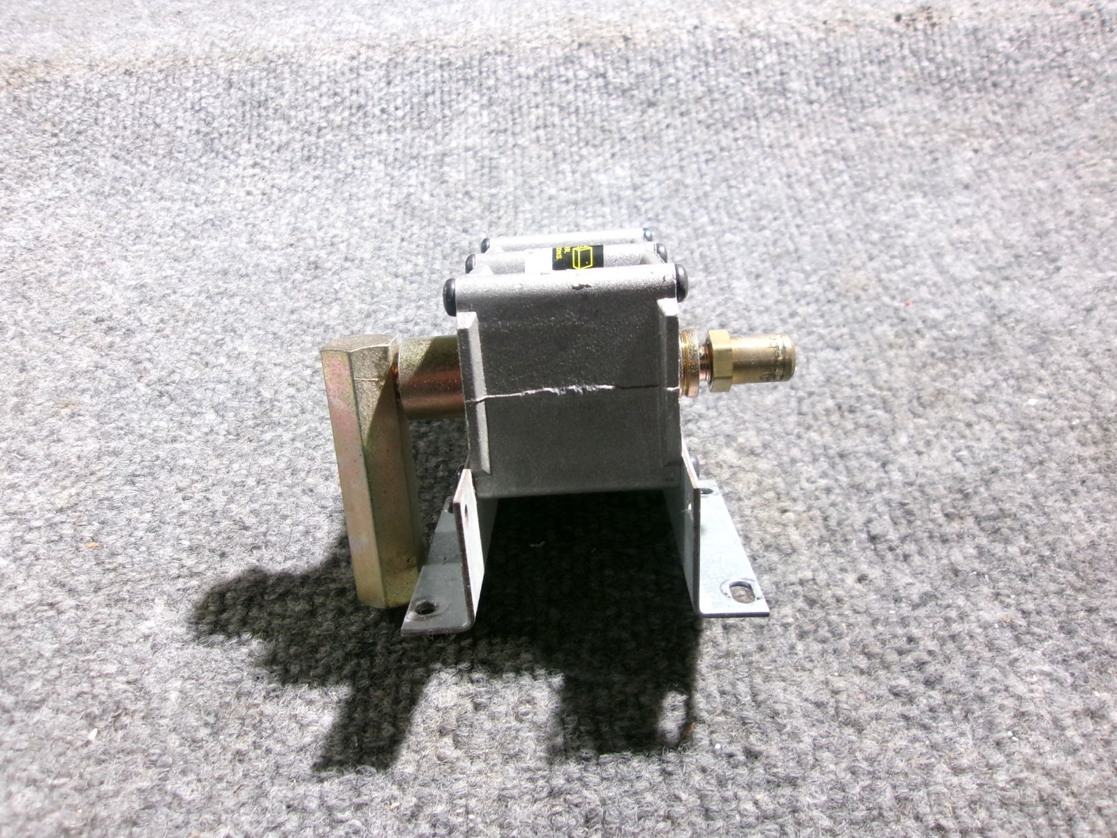 5303208499 KENMORE RANGE SAFETY VALVE