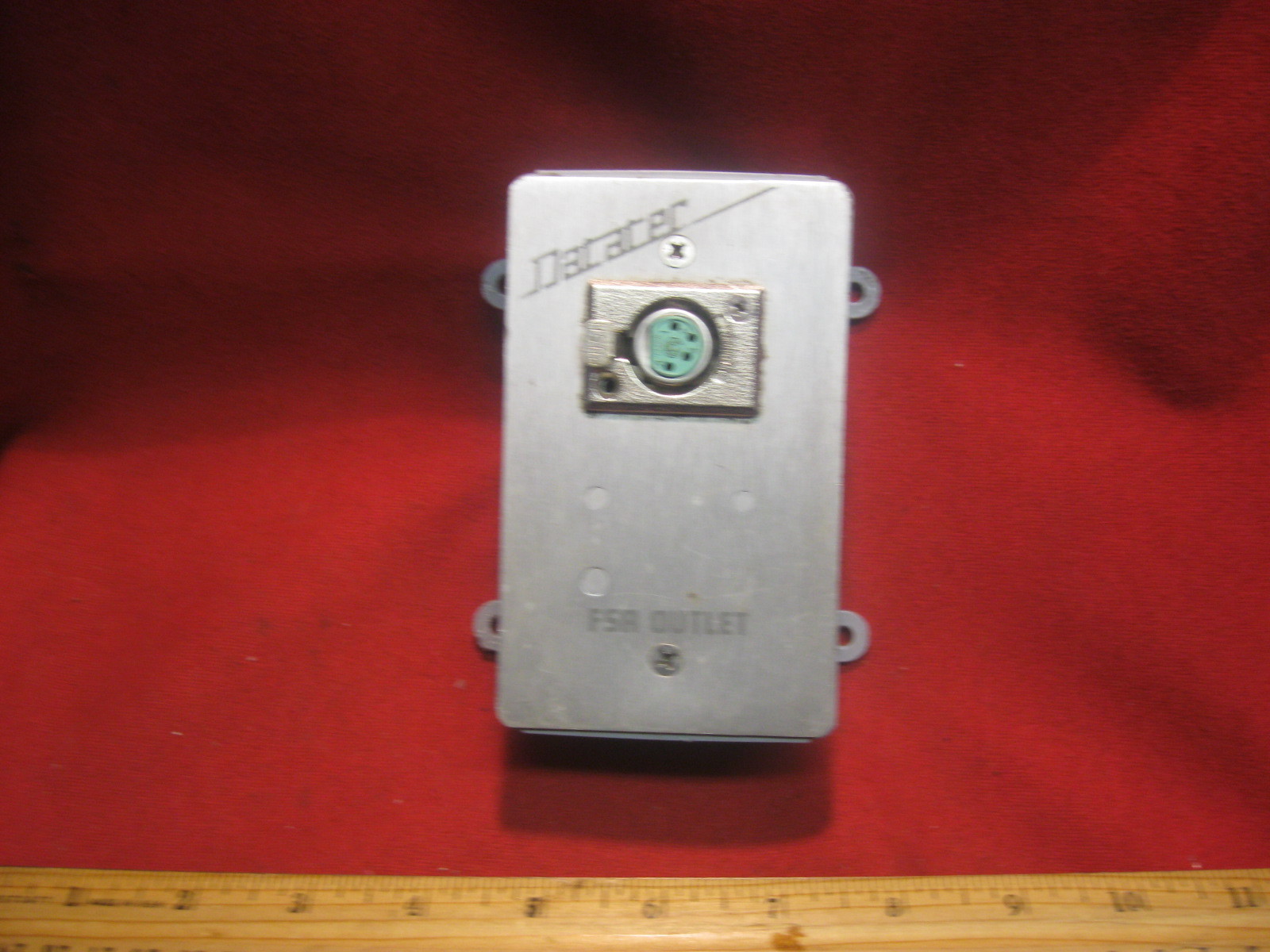 DMX Data 4 Pin XLR Female Switchcraft FSA Outlet Enclosure Datatec
