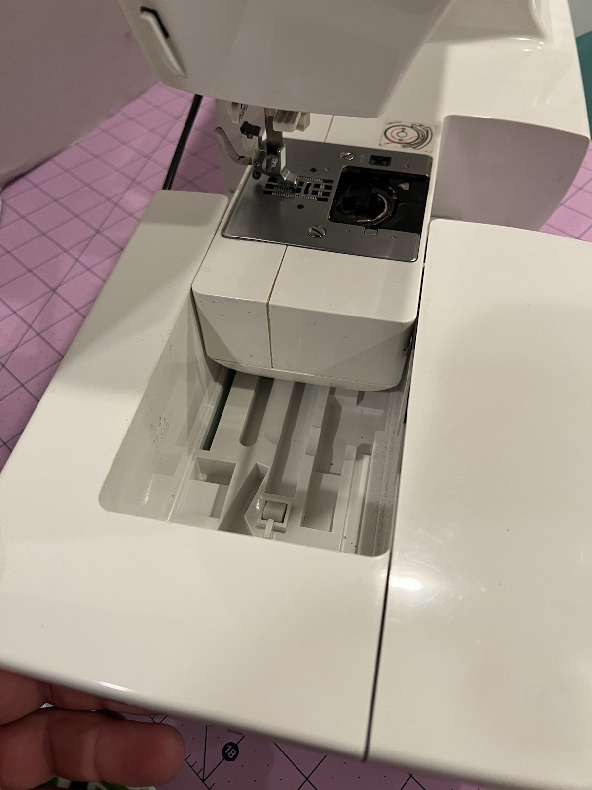 Euro Pro X Sewing Machine 9125 Computerized Embroidery Machines + Case & Extras