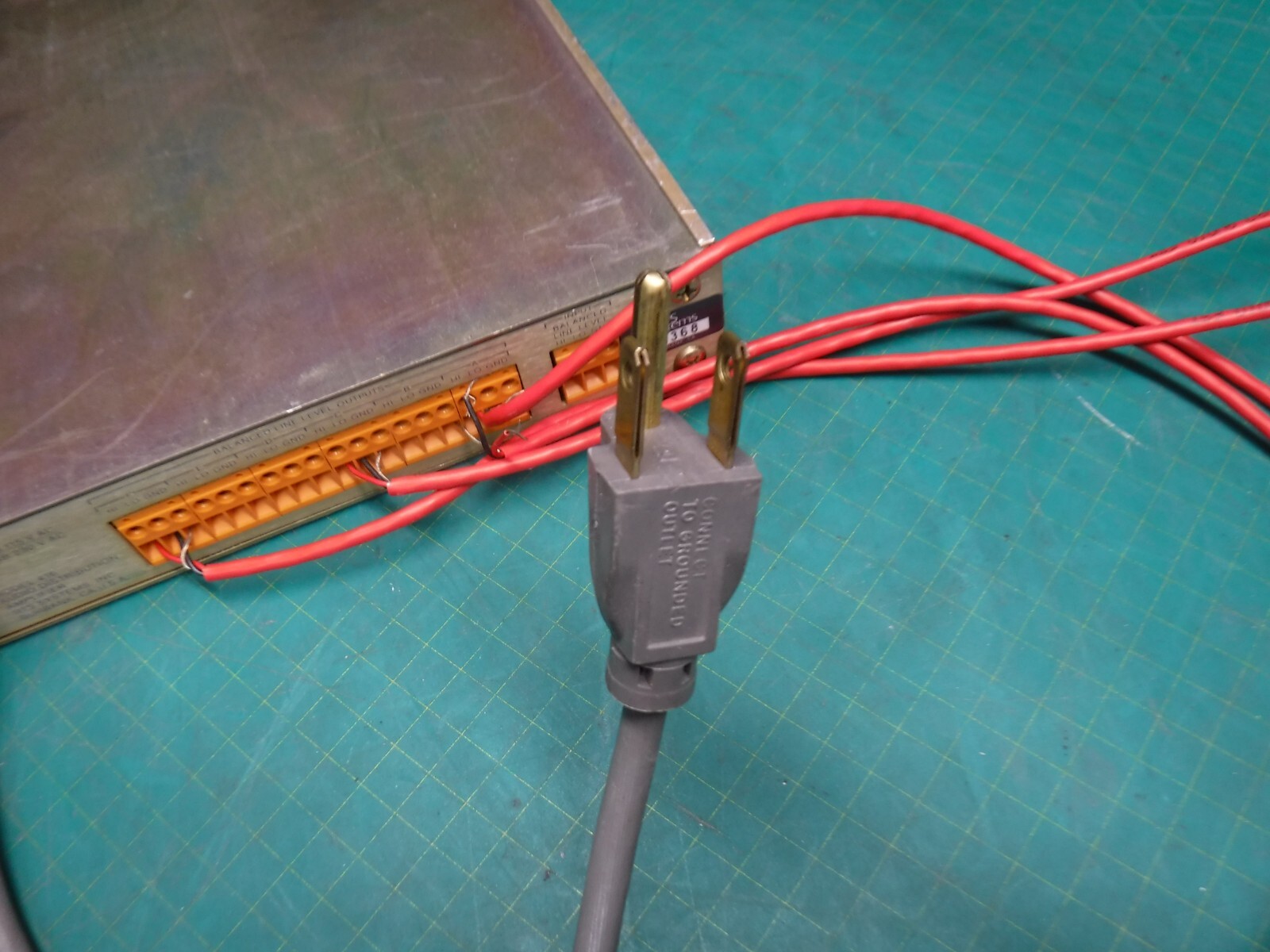 RTS Systems AUDIO DISTRIBUTION AMPLIFIER MODEL 416 amp