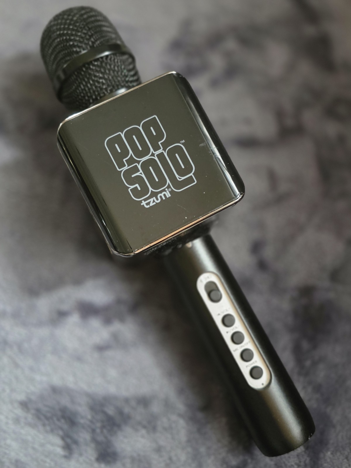 Cool POP SOLO Karaoke Microphone & Speaker BLUETOOTH w/Smartphone Holder FUN!!