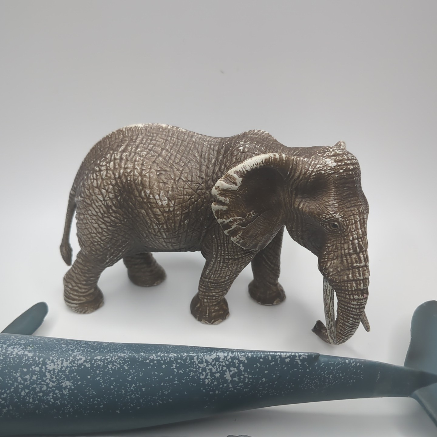 Schleich Grey Whale 2000 Portugal Grauwal (2000) & 6 Figure Lot.