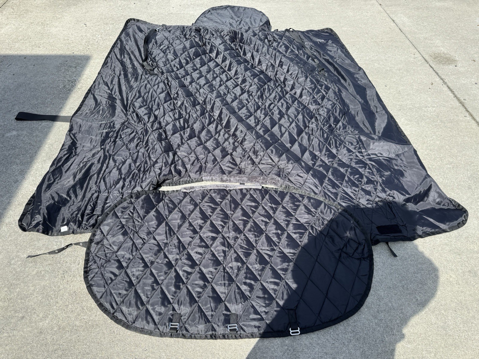Horse Turn-out Blanket Model 135 CM 72”