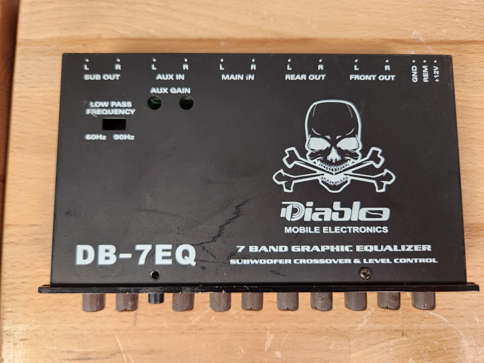 Diablo DB-7EQ - 7 Band Graphic Equalizer Subwoofer Crossover & Level Control