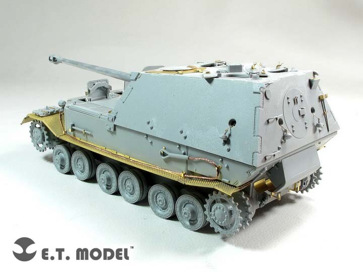 ET Models 1/35 E35-190 WWII German Ferdinand Schwerer Jagdpanzer Basic