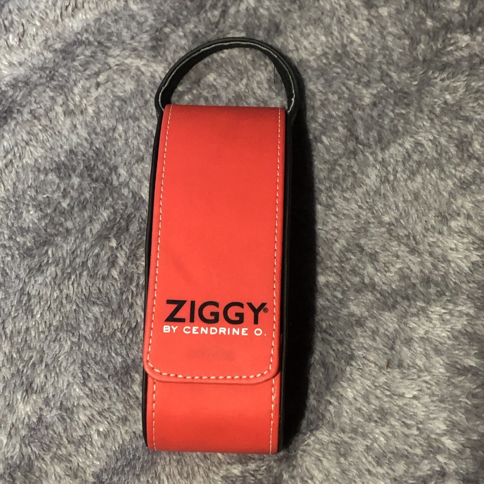 Ziggy By Cendrine O. Semi Soft Eyeglasses Case With Handle & Magnetic Close-Red