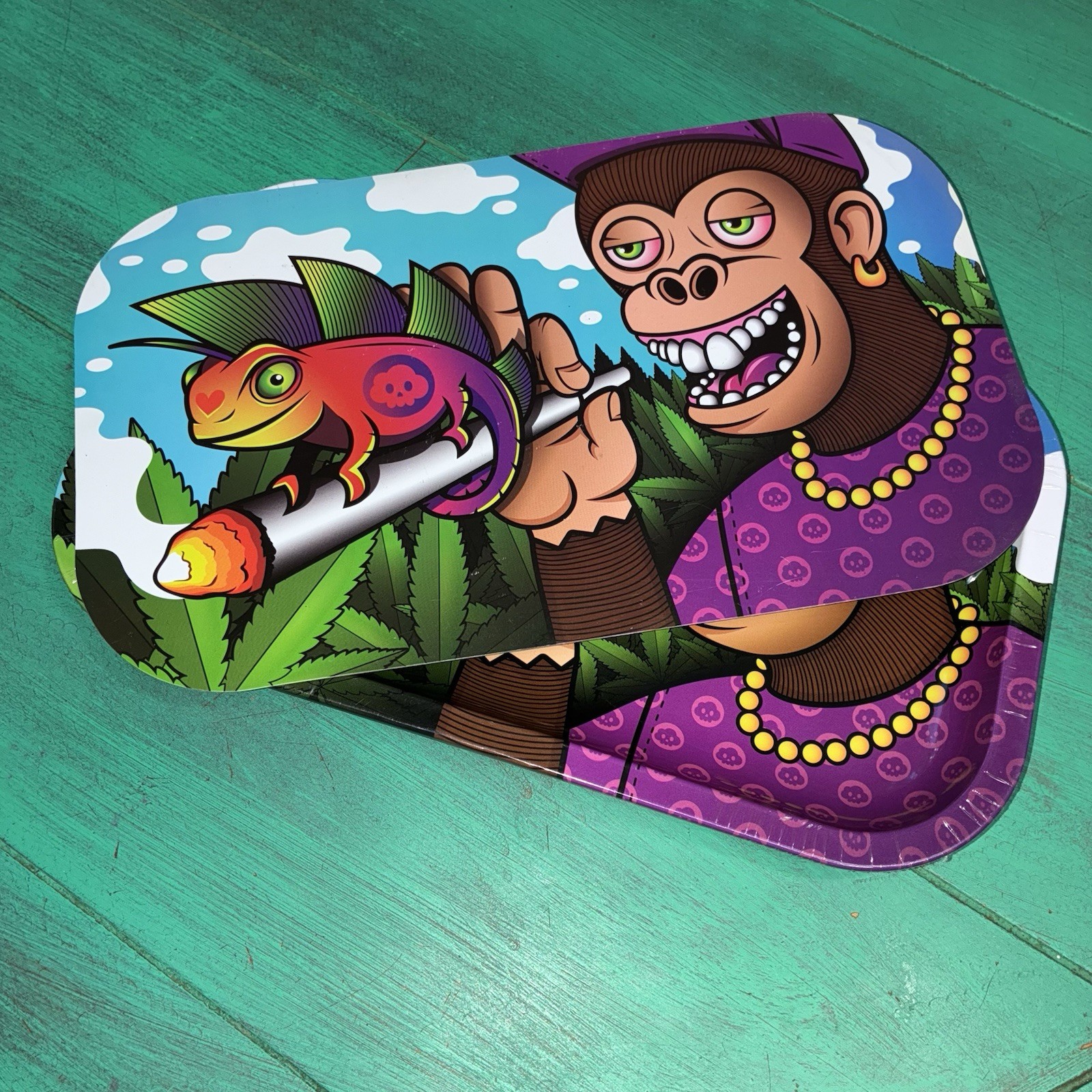 New Frio Rolling Tray Magnetic Lid | 10.5” x 6.5” | Metal Tray | Monkey Smoking