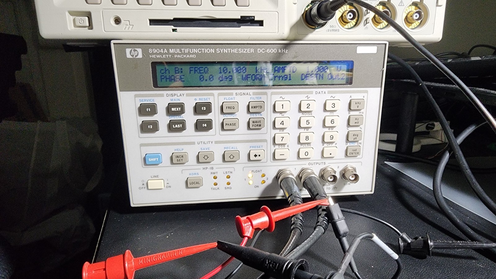 HP 8904A Multifunction Synthesizer DC-600kHz Dual Output Tested Working