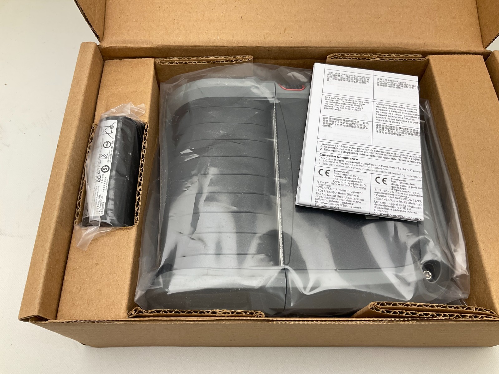Honeywell RP4F00N0B12 RP4F Printer, Bluetooth 5.0, Battery