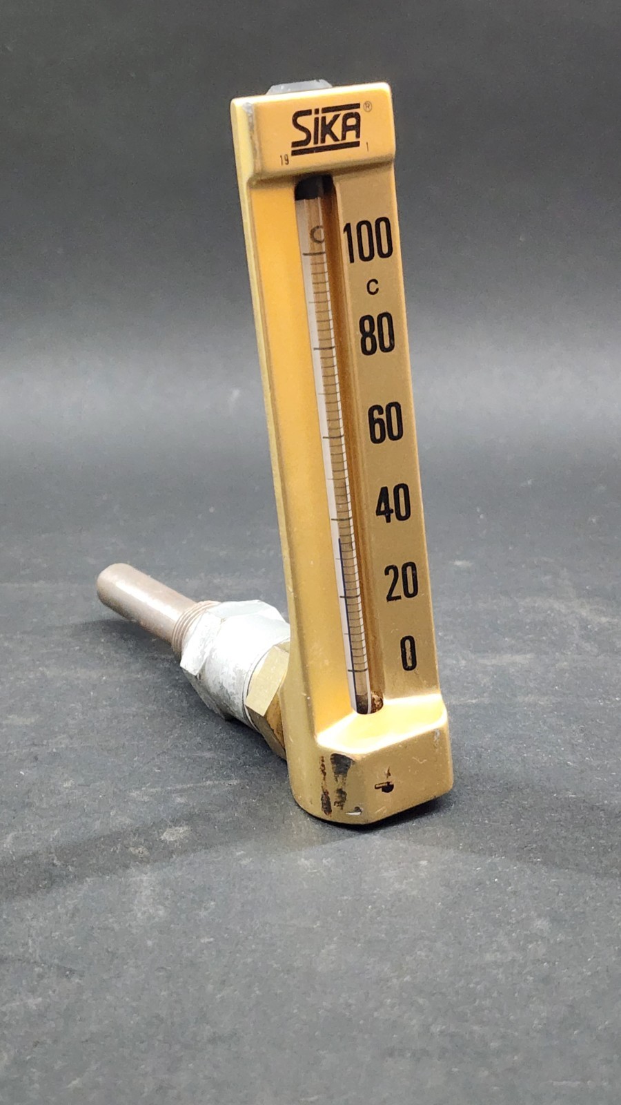 SIKA Industrial V-Line Glass Thermometer 0-100°C Angular 90 Degree