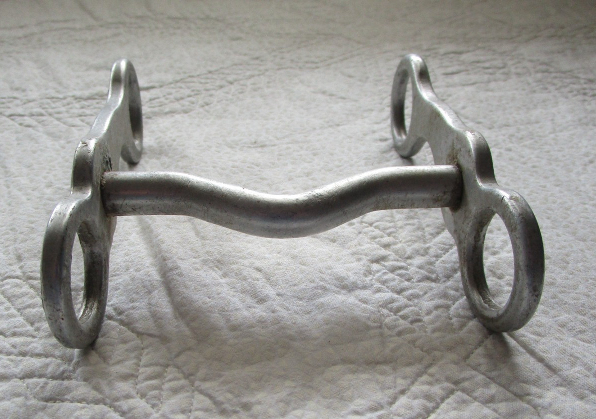4" ALUMINUM WESTERN PONY CURB