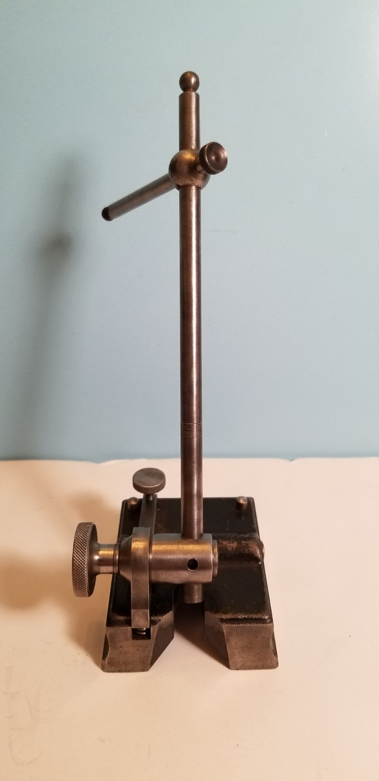 VINTAGE SURFACE DIA L INDICATOR w/t 6" STARRETT SPINDLE